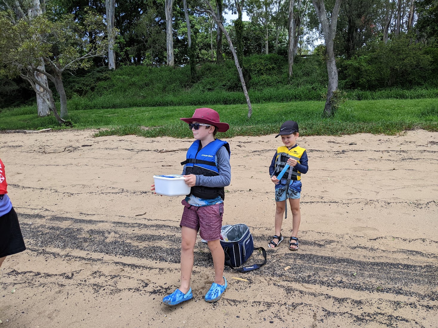 A photo of Alex and Sam unpacking the esky.